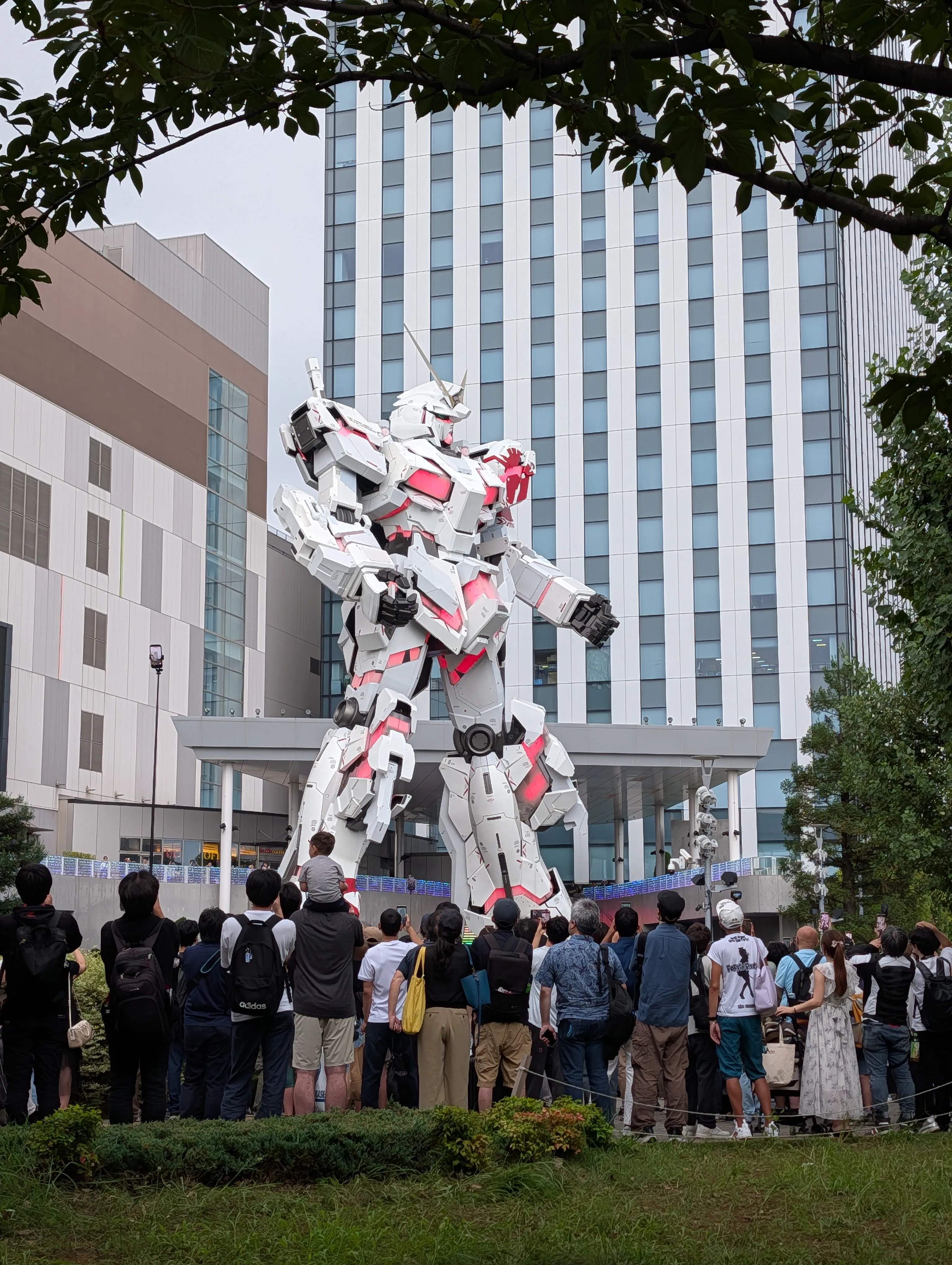 DiverCity 前的獨角獸鋼彈