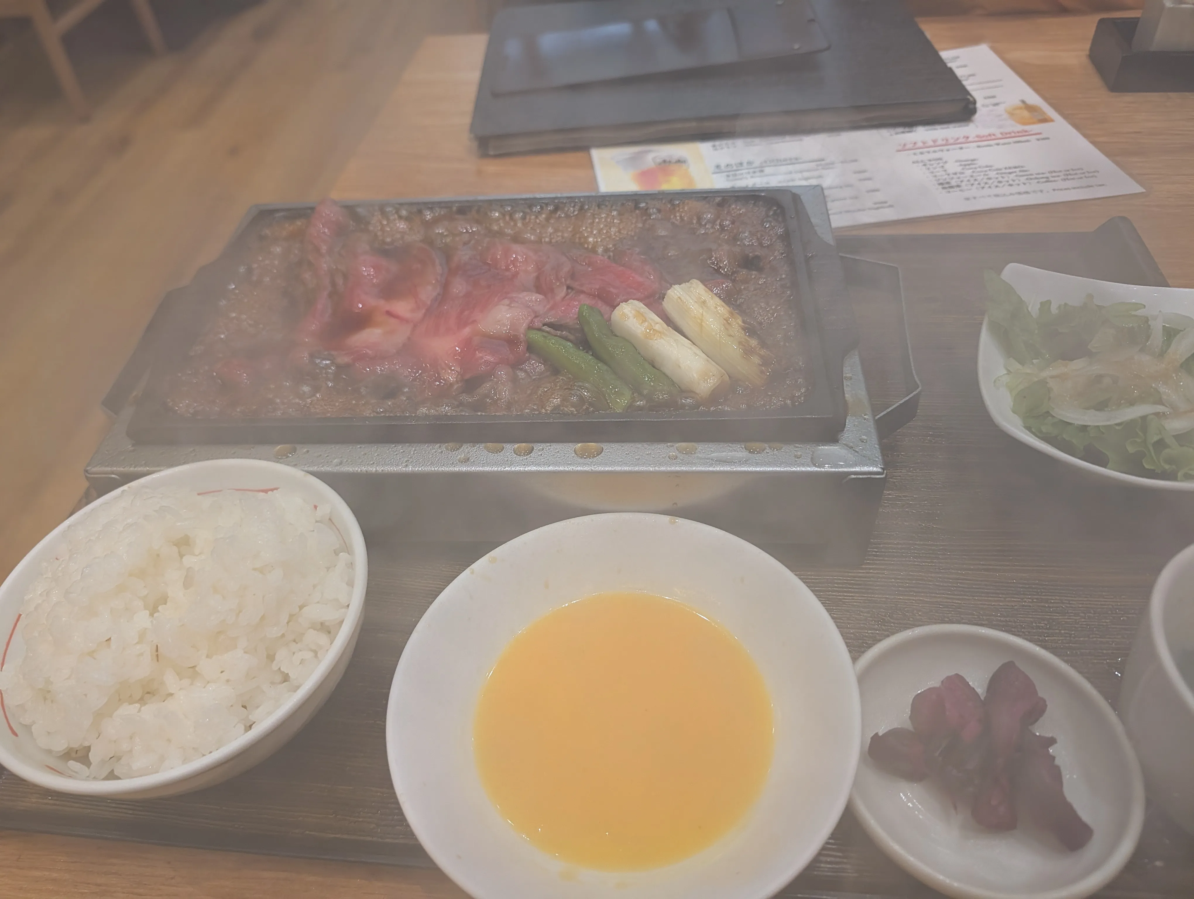 成田機場的肉料理套餐